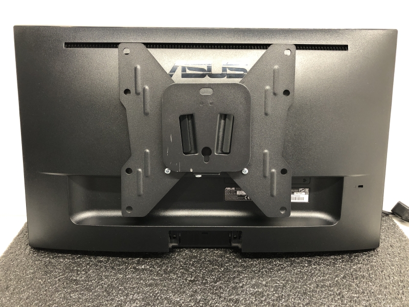 Écran ASUS VP228HE - 21.5 pouces TFT TN 1920x1080 60Hz Audio HDMI VGA avec fixation murale