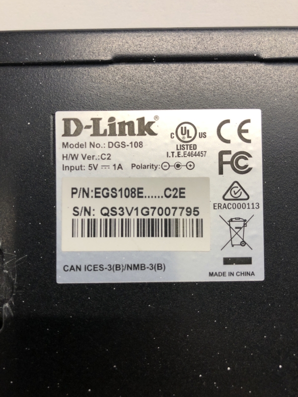 Switch Ethernet D-LINK DGS 108 - 8 ports RJ45 Gigabit pour réseau domestique ou professionnel