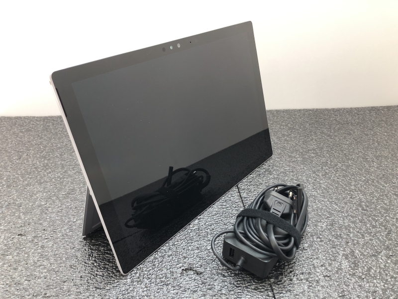 MICROSOFT Surface Pro 4 - i5 - 8 Go Ram - NVME 256 Go - Windows 10 Pro