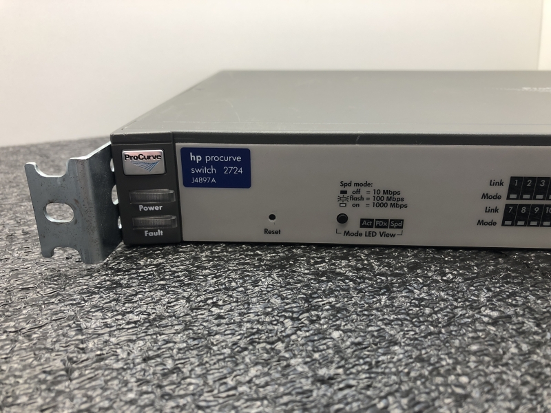 Switch HP 2724 j4897A - 24 Ports Gigabite