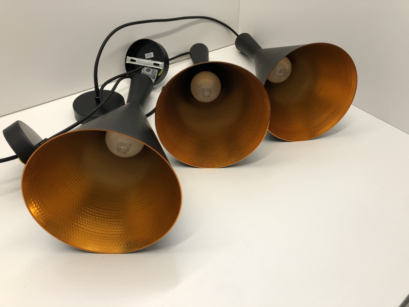 3 Lampes suspendues noires 