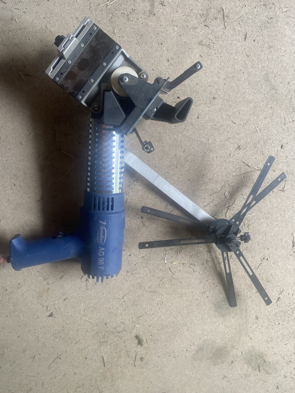 Plaqueuse de chant AG98R VIRUTEX